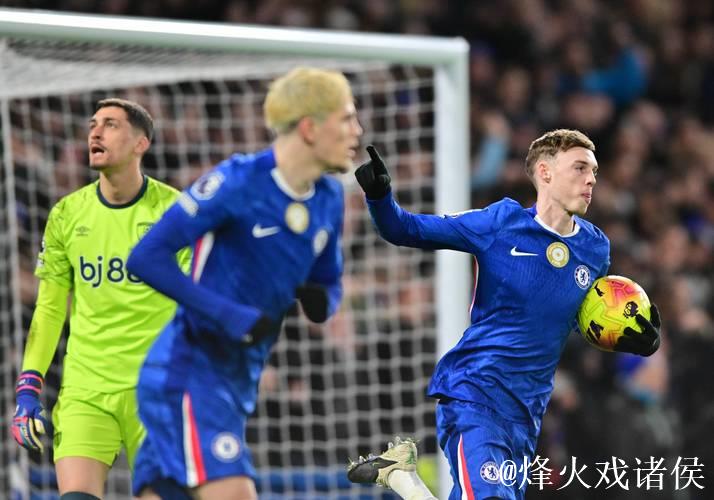 英超-帕尔默贡献进球恩佐轰出世界波 切尔西2-2战平伯恩茅斯
